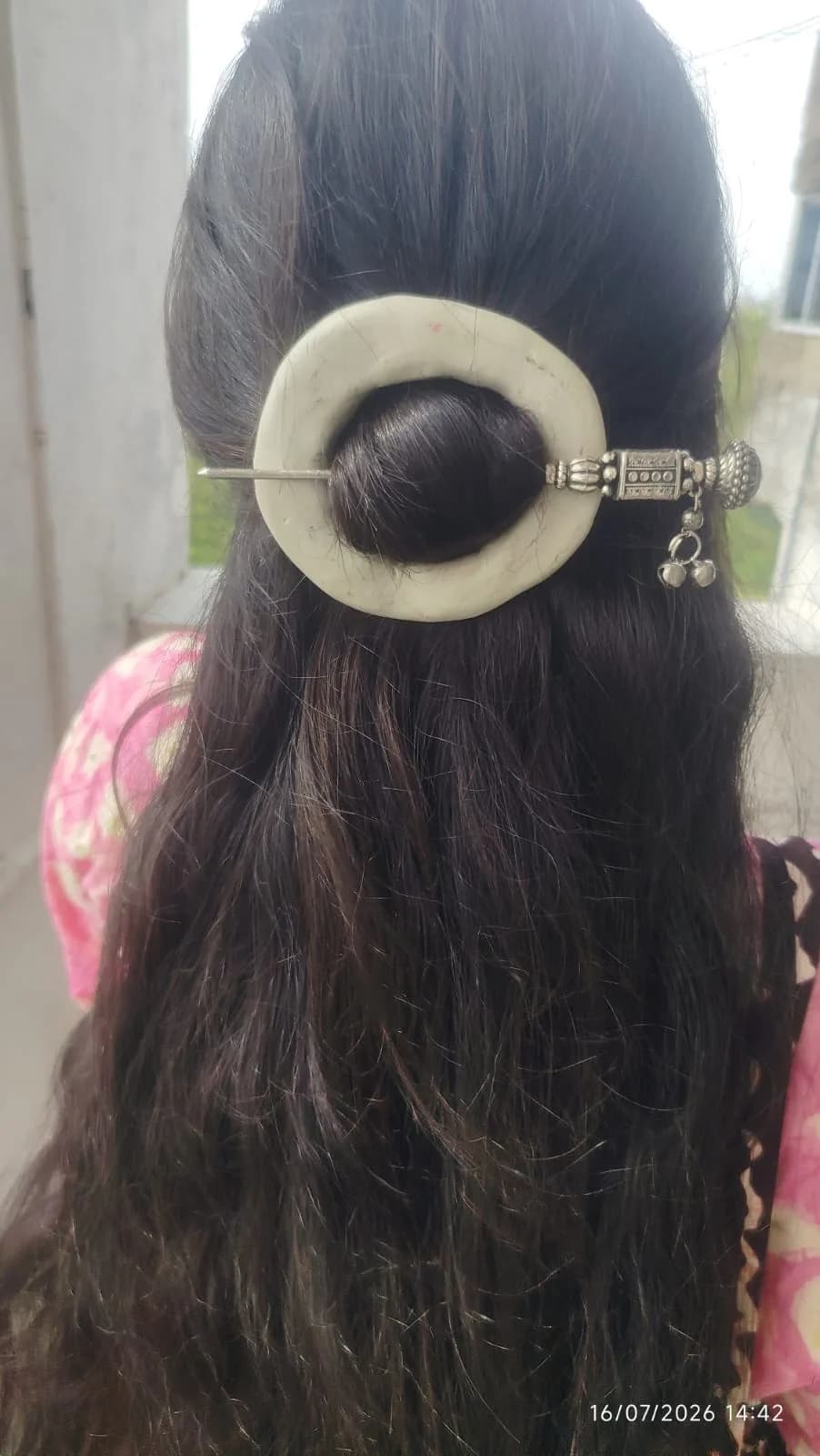 THE CHAMELEON  ~ One soul, different personalities.     - Hair Barrette — 3